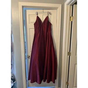 Betsy & Adam Burgundy Spaghetti Strap Dress Ballgown 18w